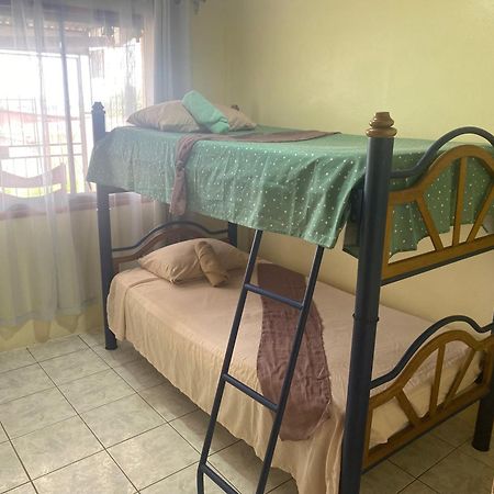 Hostel Casa Marina Puerto Limon Exteriér fotografie